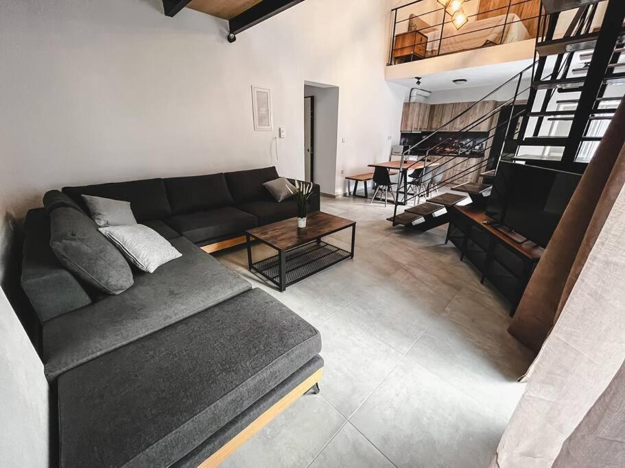 Escala Double Loft 1 & Parking In The City Center 볼로스 외부 사진